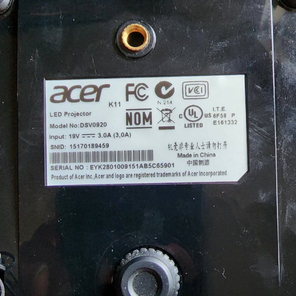 ACER K11 Projector - Picture 3 of 4